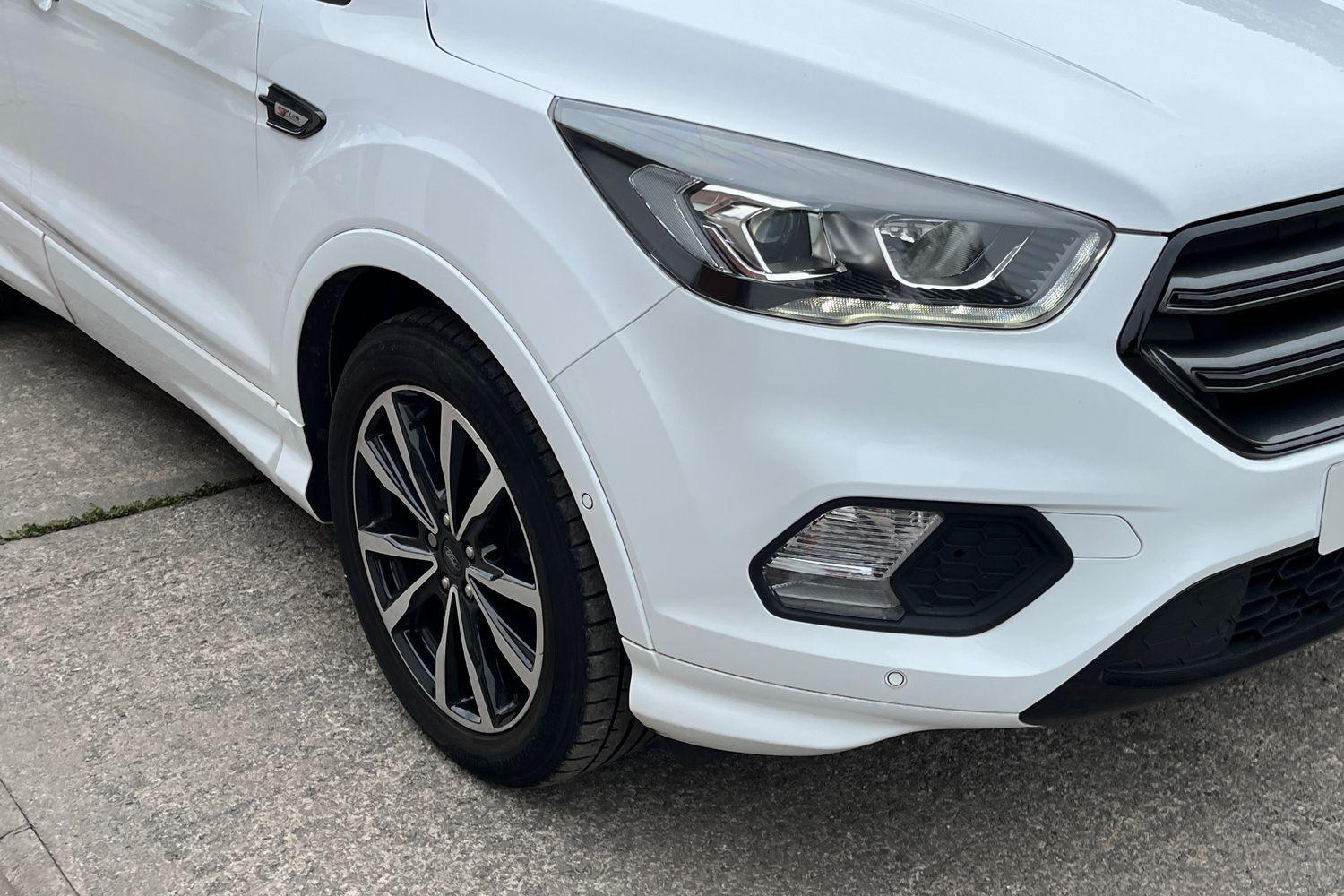 Ford KUGA Photo 26