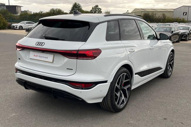 Audi Q6 E-Tron Photo 23