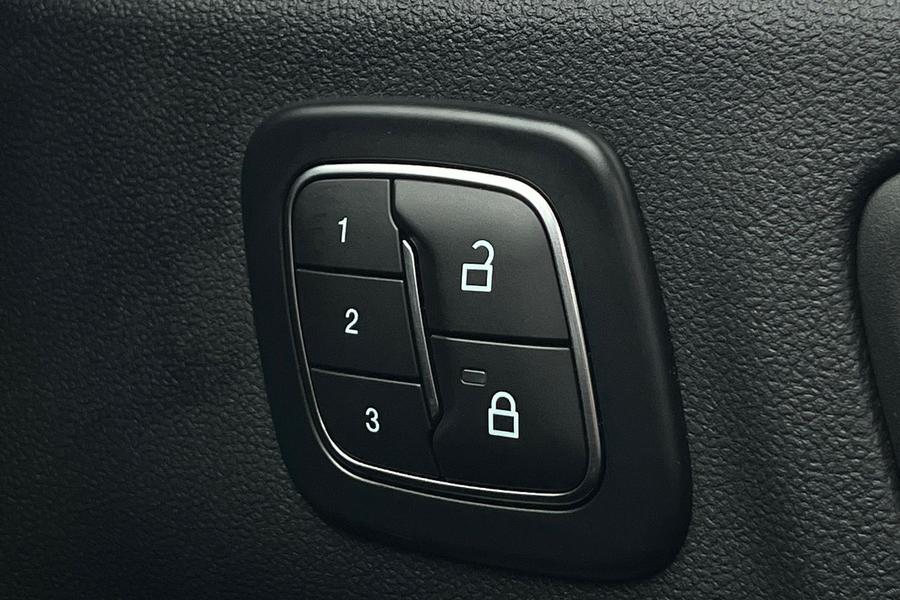 Ford Kuga Photo autoimg-dc06d64727b2f079d1bc60f5217ce748b8522c63.jpg