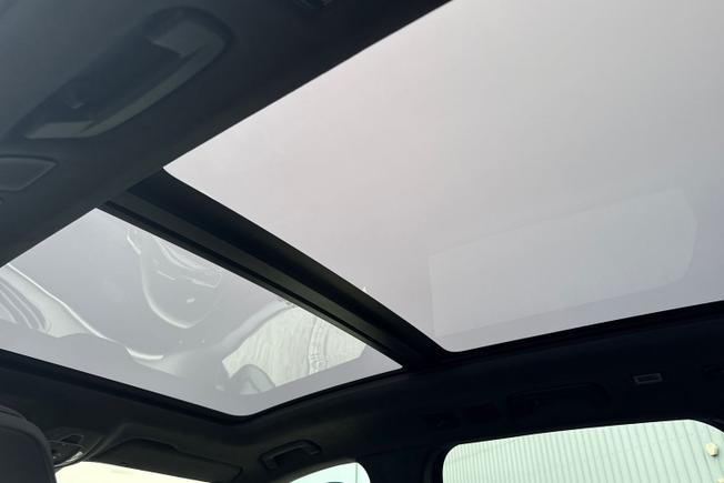 AUDI Q7 Photo 26