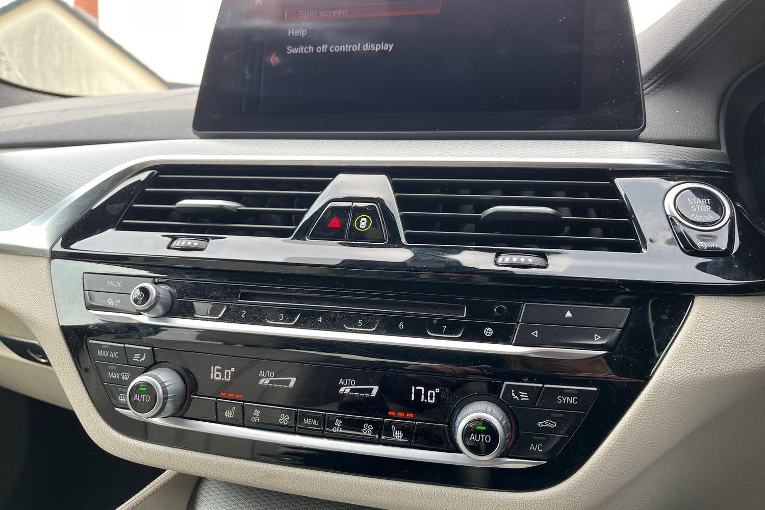 BMW 5 SERIES Photo 36