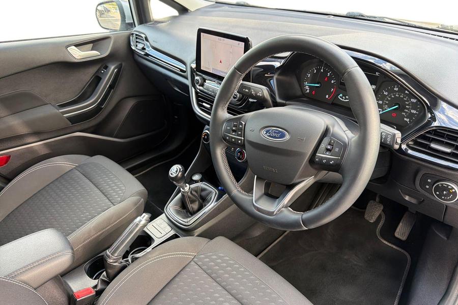 Ford FIESTA Photo autoimg-dc12152013c7c864581a39735627c7f55206f22f.jpg