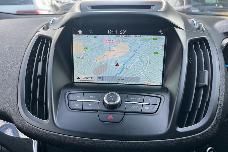 Ford KUGA Photo autoimg-dc13b383c787ac2f2c8466f711d07ab625b278f5.jpg