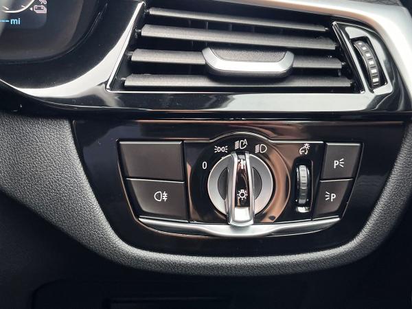 BMW 5 Series Photo autoimg-dc143b1b3099b486b5b4eaf562e6c42745a5fe50.jpg