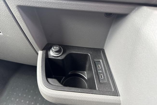 VOLKSWAGEN Transporter Photo 49
