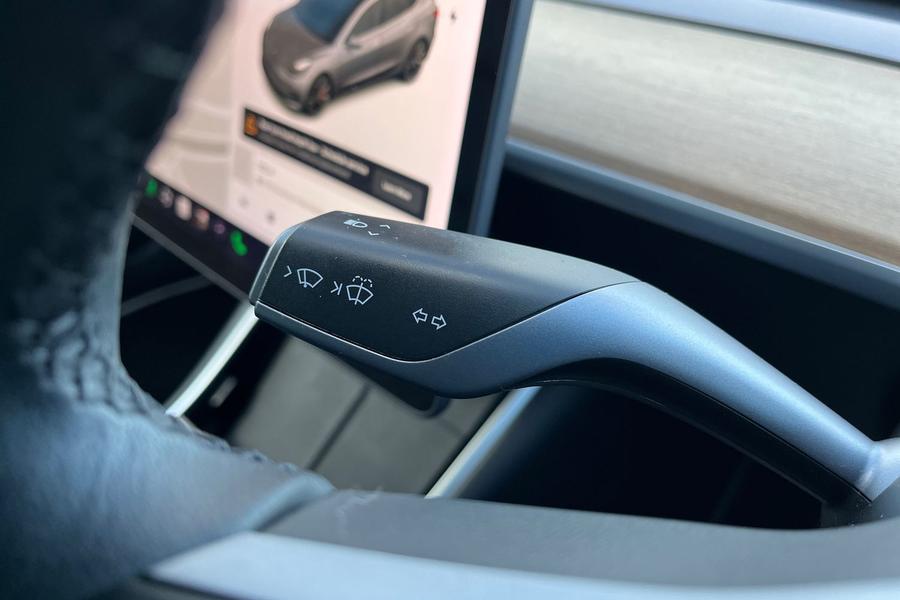TESLA MODEL 3 Photo autoimg-dc16c56a4127f9dd86fe82a2eaa2bb5b719a6f2a.jpg