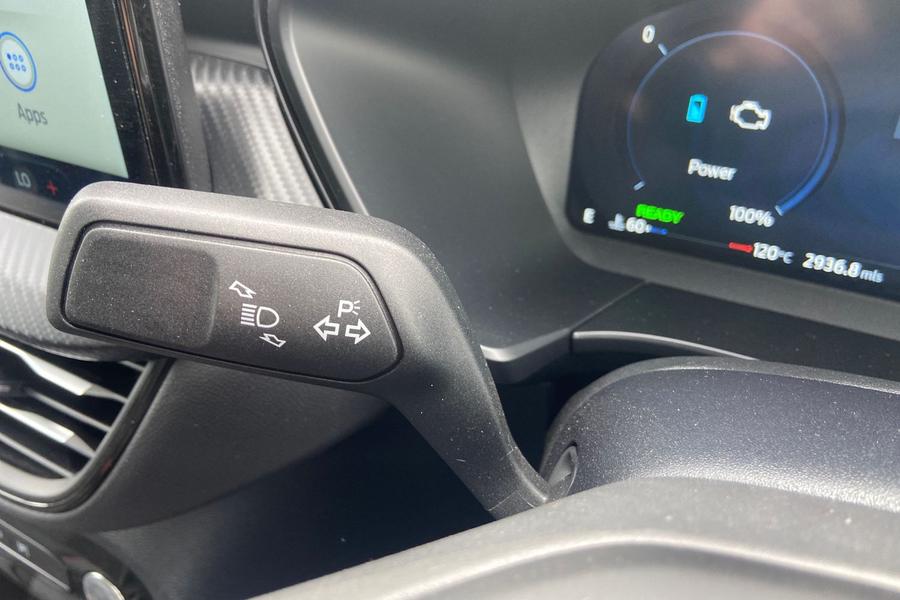 Ford KUGA Photo autoimg-dc1755884adbe0de7add90f2816a568009e6e222.jpg