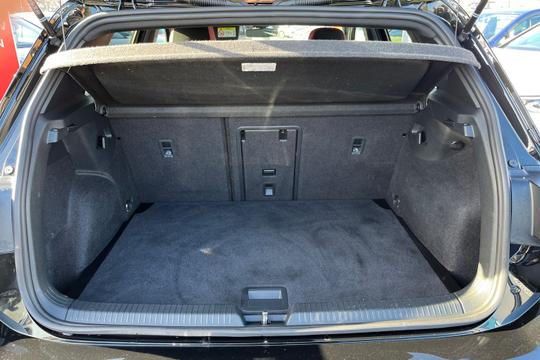 Volkswagen Golf Photo autoimg-dc1f031b6f0a4bf37e315a9d6dd1eb438e3f26fa.jpg