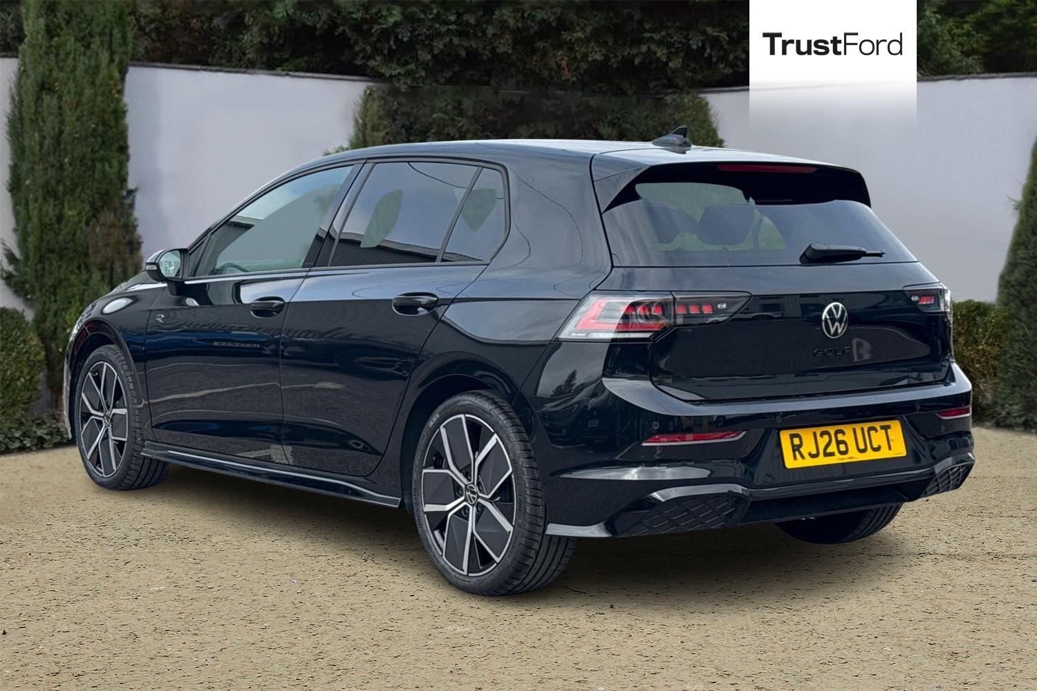 Volkswagen GOLF Photo 1
