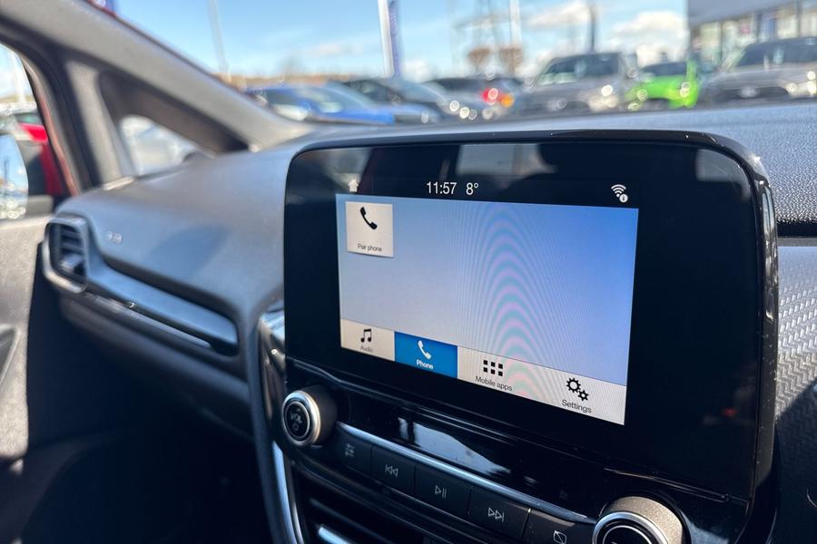 Ford FIESTA Photo autoimg-dc24095106130bad9fa60de1d11cb6a4d963e980.jpg