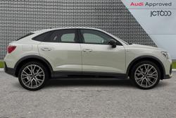 AUDI Q3 Photo 4