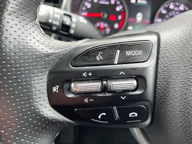 KIA Rio Photo 16