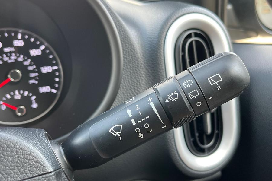 Kia Picanto Photo autoimg-dc2a9ed85154c0b6e70d4b6f9c6ebeed79d6a3e0.jpg