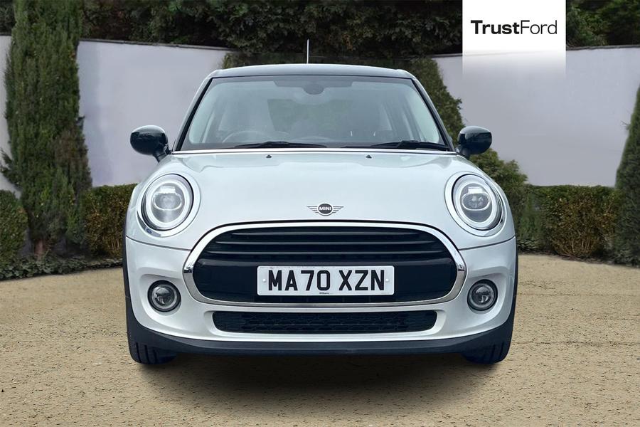 MINI HATCHBACK Photo autoimg-dc32f96924717b0cff6e814394df1525a9040757.jpg