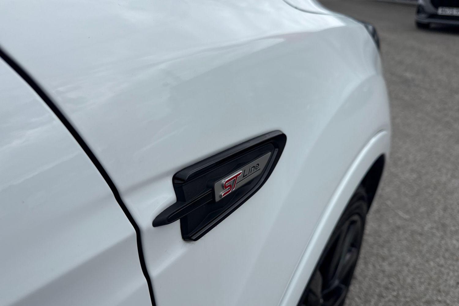 Ford KUGA Photo 37