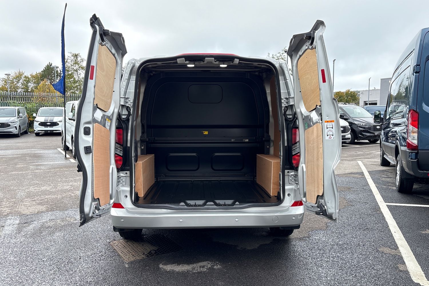 Ford TRANSIT CUSTOM Photo 5