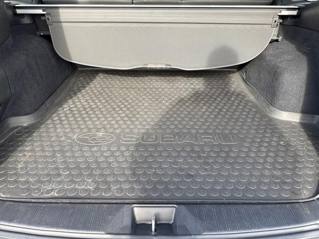 SUBARU Outback Photo 12
