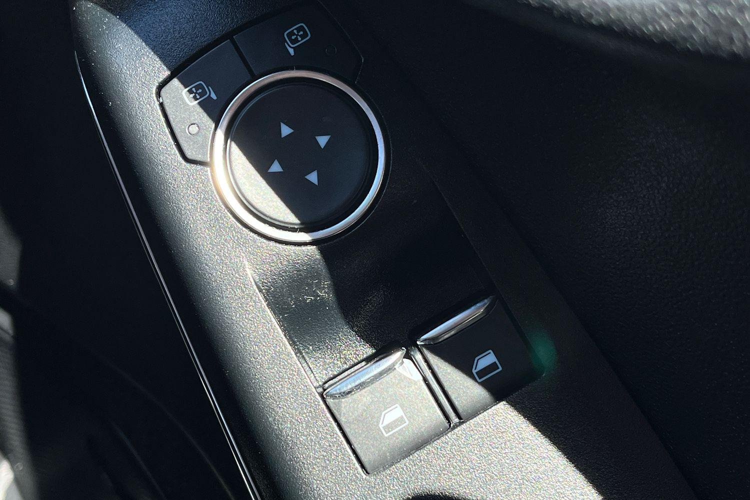 Ford FIESTA Photo 15