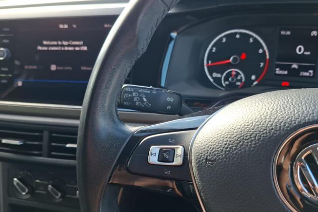 VOLKSWAGEN Polo Photo 16