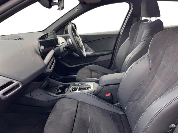 BMW 1 Series Photo autoimg-dc46b3f798d2836233d386ab26466d01beeade7b.jpg