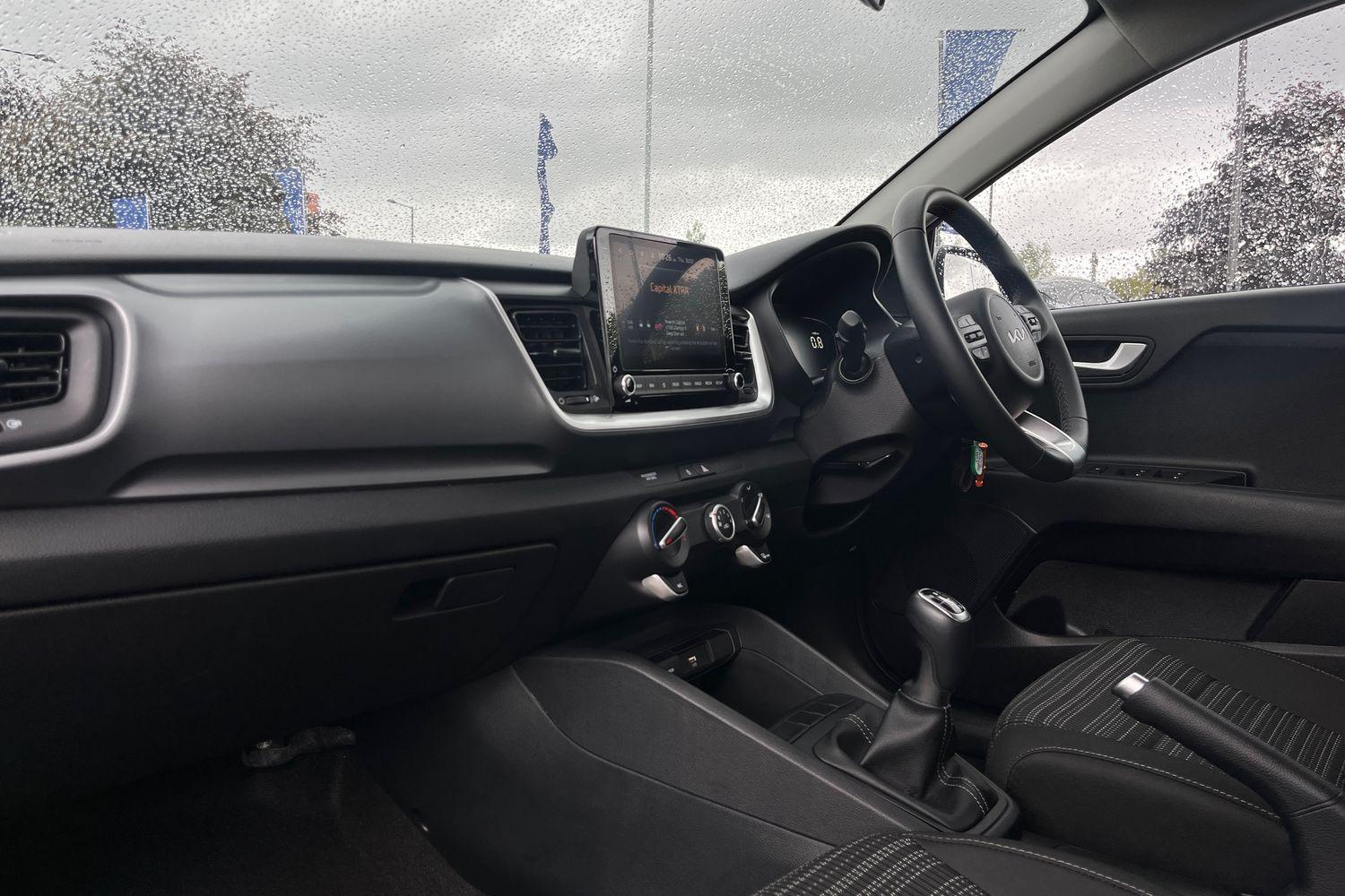 Kia STONIC Photo 17