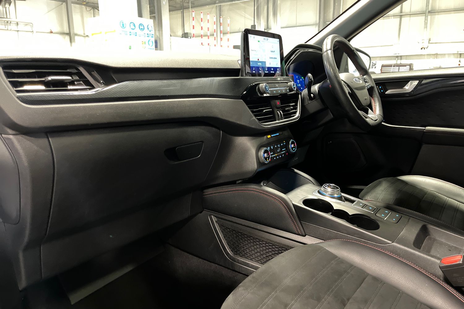 Ford KUGA Photo 17