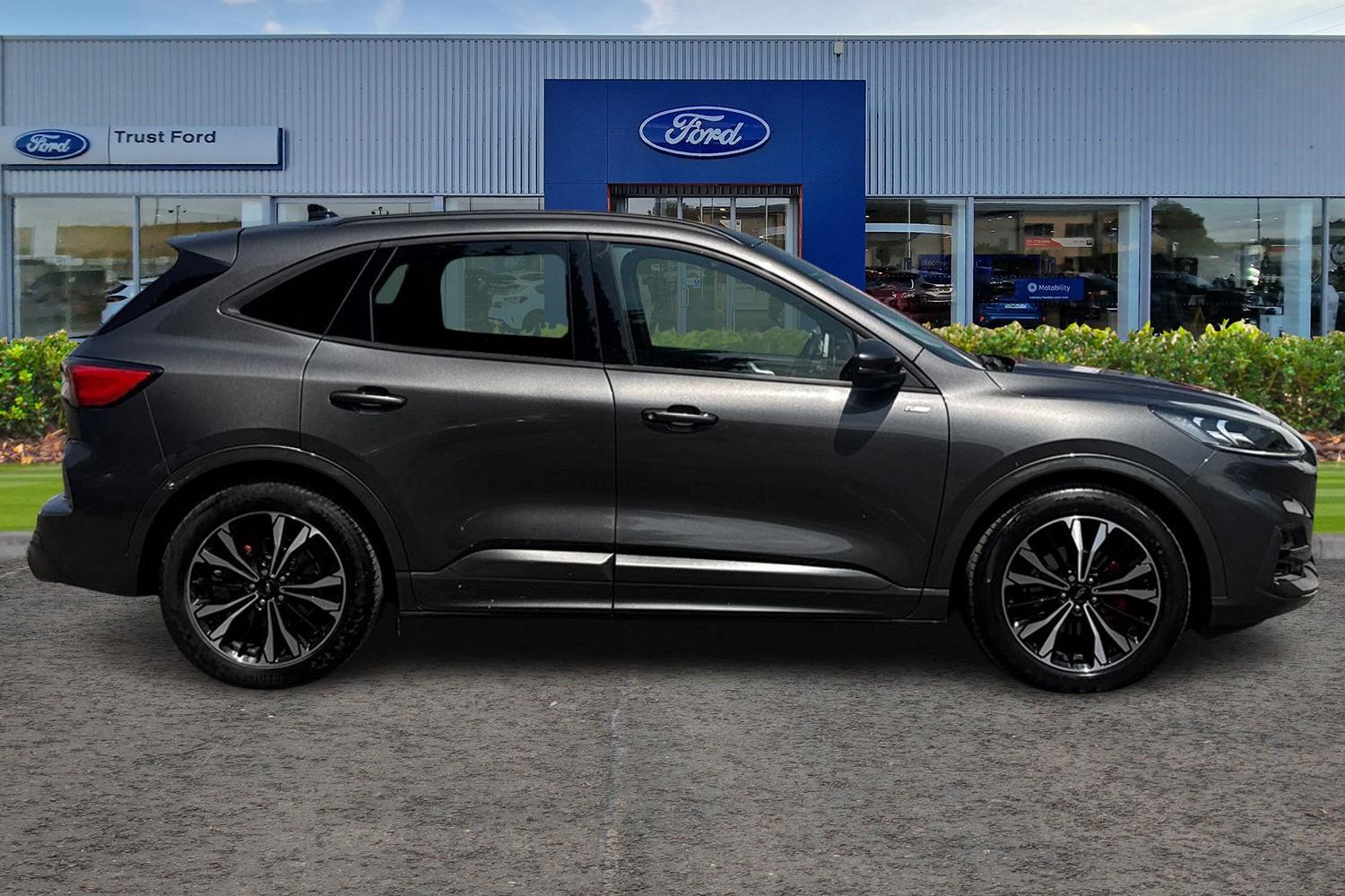 Ford KUGA Photo 2