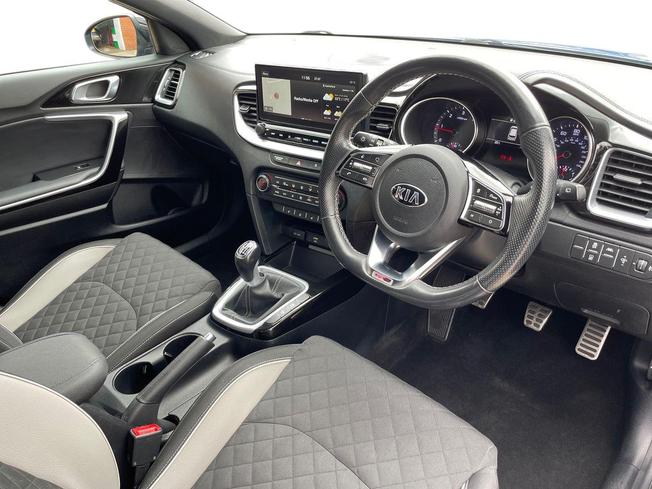 KIA Ceed Photo 6
