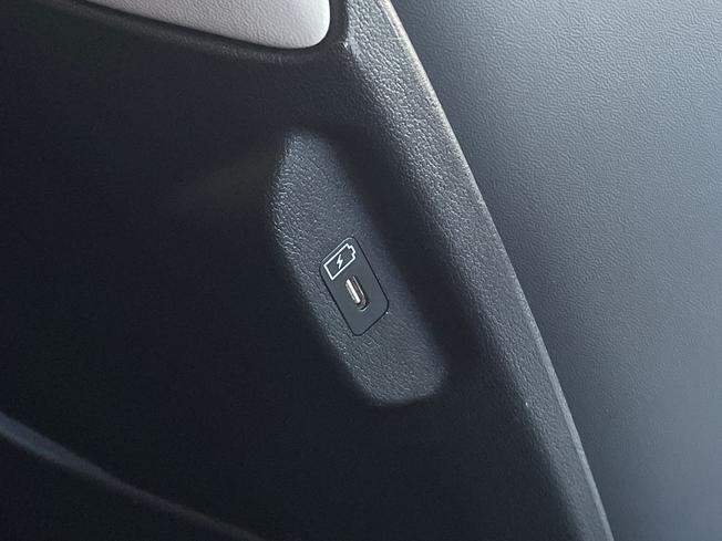 KIA EV4 Photo 37