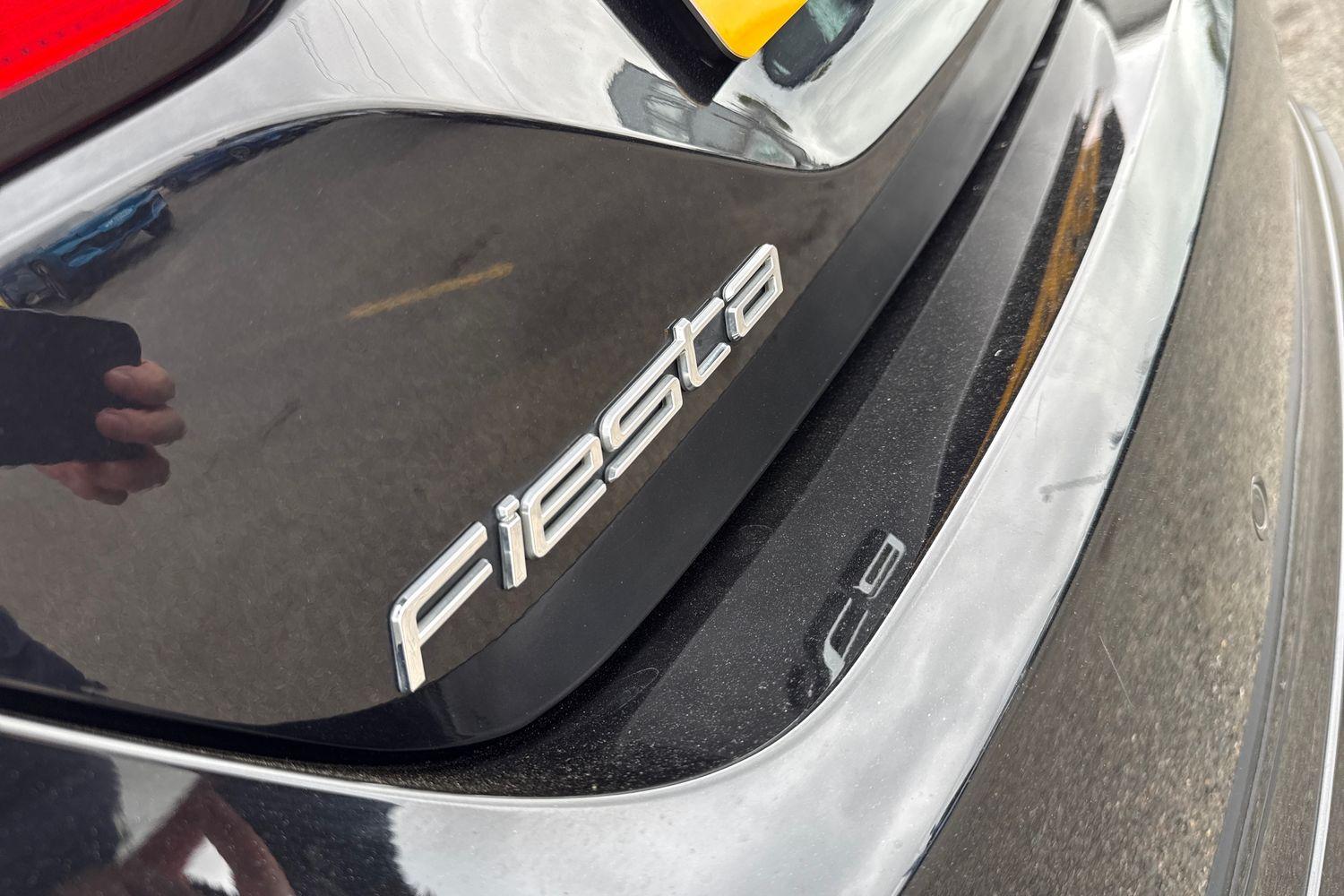 Ford FIESTA Photo 36