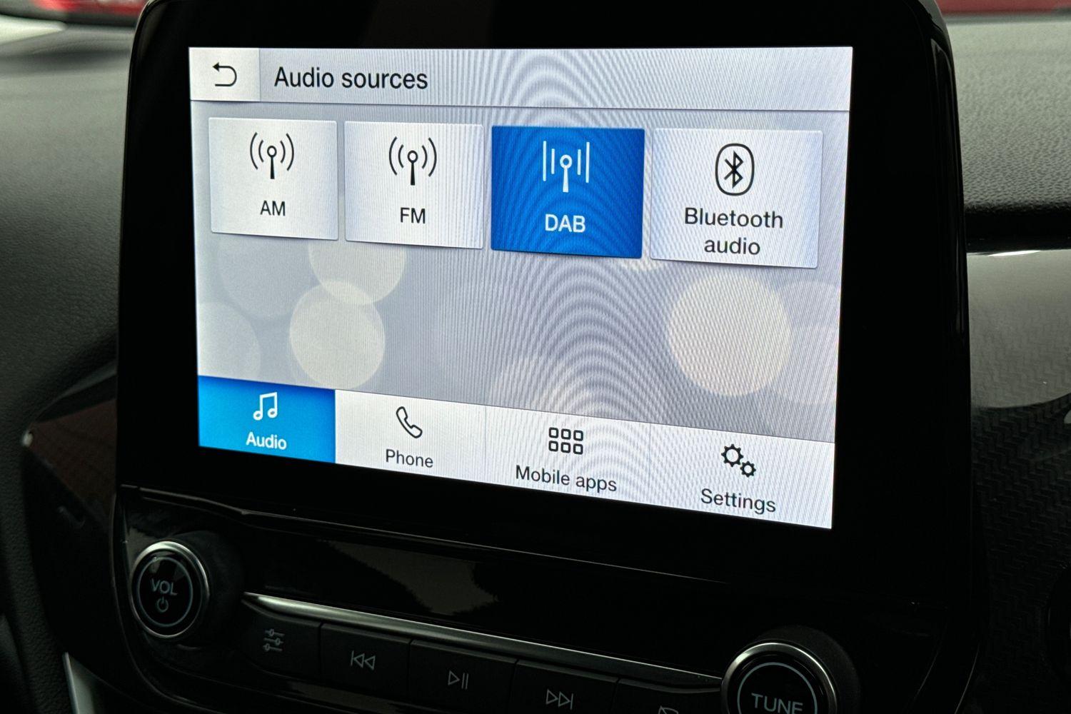 Ford FIESTA Photo 24