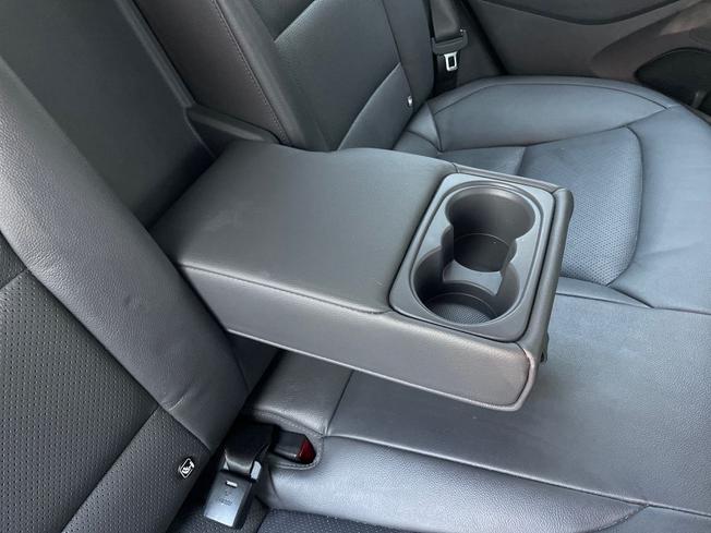 HYUNDAI Ioniq Photo 36