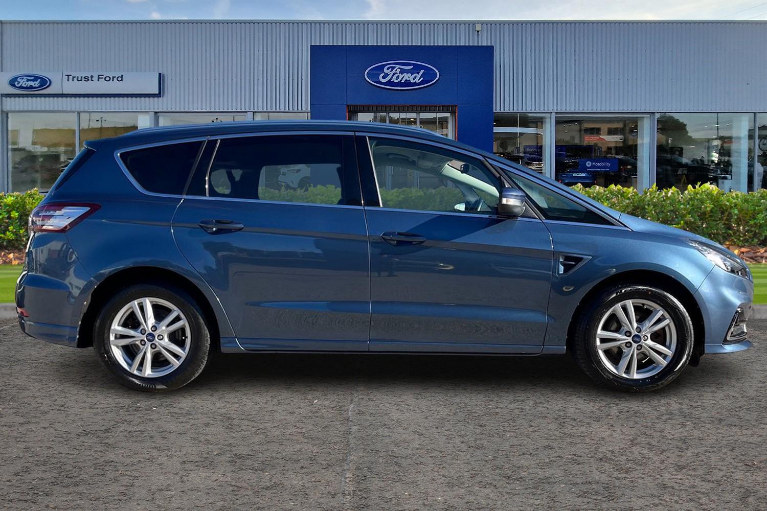 Ford S-Max Photo 2