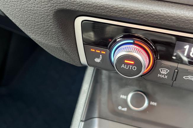 Audi Q3 Photo 31