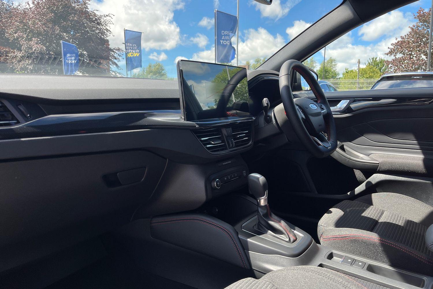 Ford Focus Photo 17