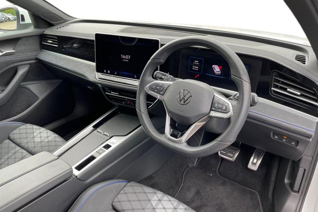 VOLKSWAGEN Passat Photo 6