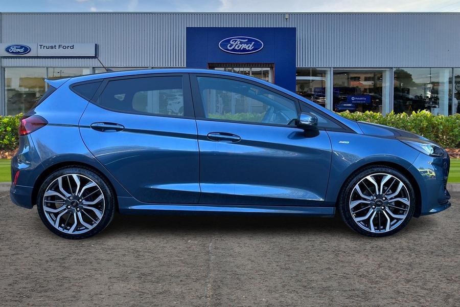 Ford FIESTA Photo autoimg-dc7bce1e5c7a7a5e7663d8aa0867bbba682716a8.jpg