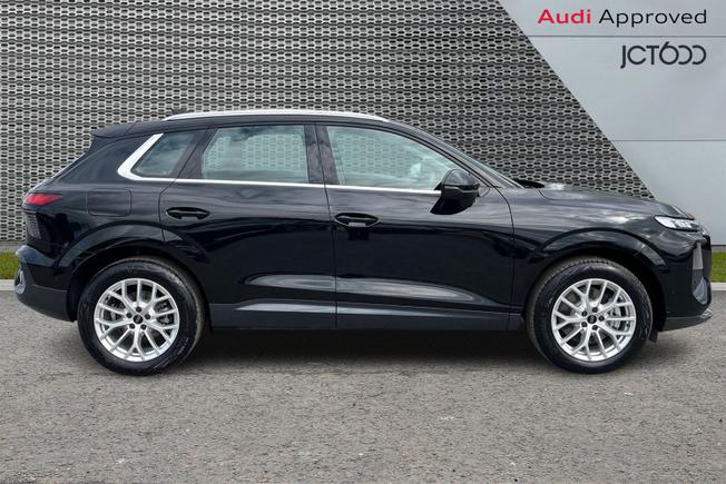 AUDI Q3 Photo 4