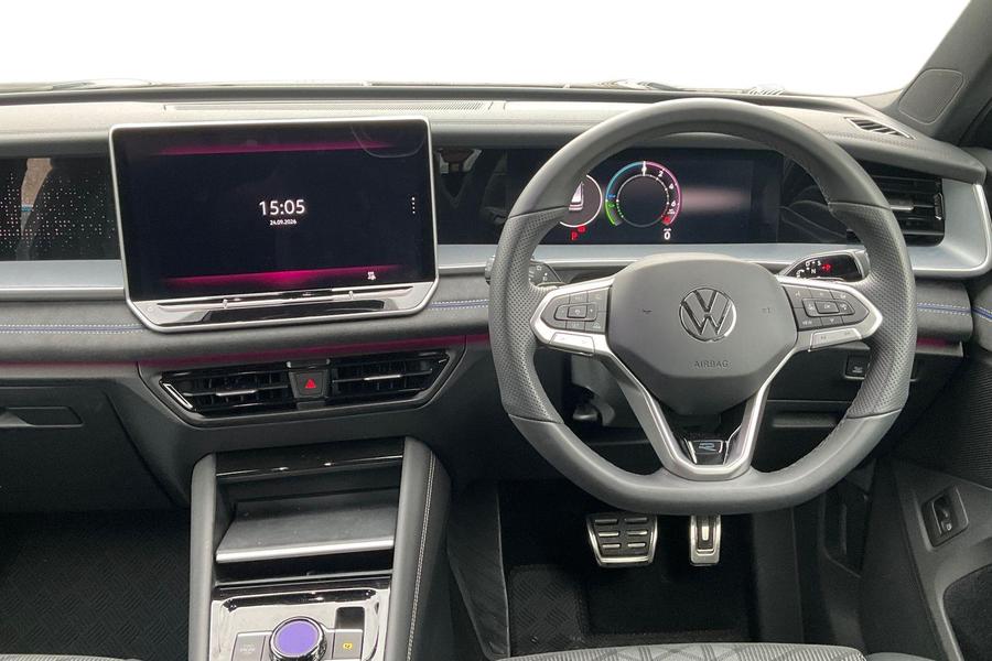 Volkswagen TAYRON Photo autoimg-dc7f746bc8e3bed225920abece8f5d1209a80776.jpg