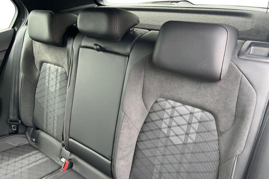 Volkswagen Golf Photo autoimg-dc80730185e621ab9baebf4e1231f9d07b57c8ce.jpg