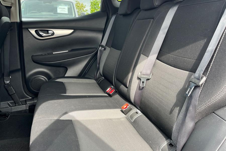Nissan Qashqai Photo autoimg-dc819f43b70f8ce97e300d45864562c3503100ed.jpg