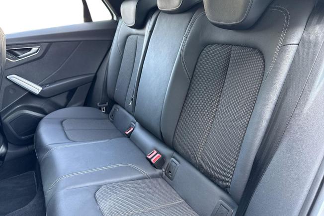 AUDI Q2 Photo 9