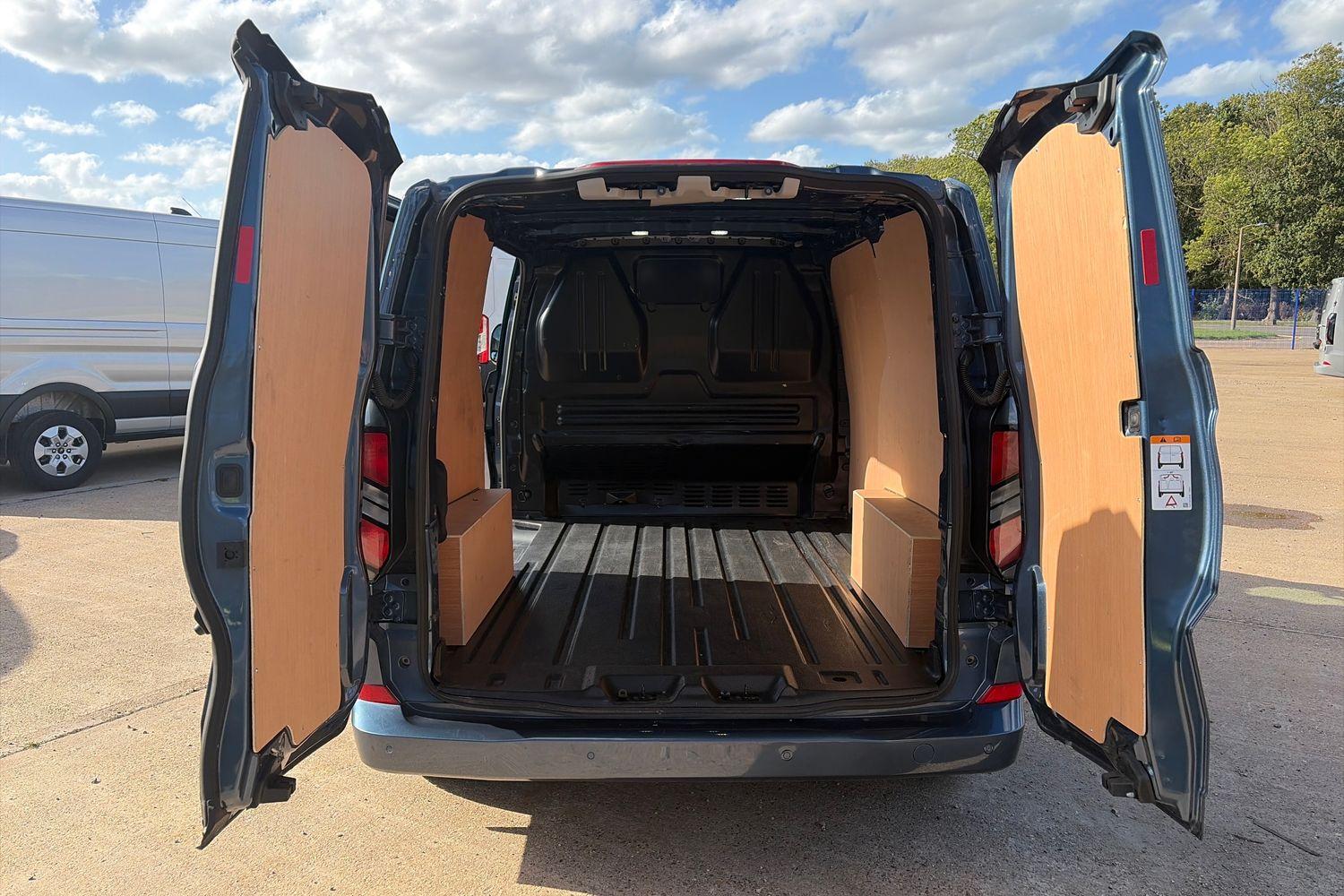 Ford TRANSIT CUSTOM Photo 5