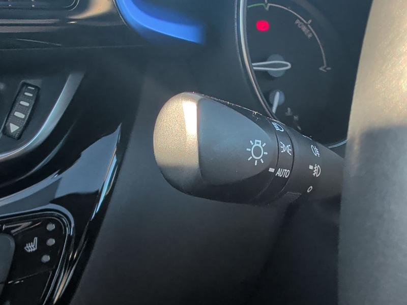 Used Toyota C-HR VE69XEA 23