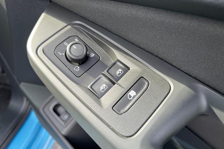 Ford TRANSIT CONNECT Photo autoimg-dc840275bed96f2cbda61c0fd29463471a543c83.jpg