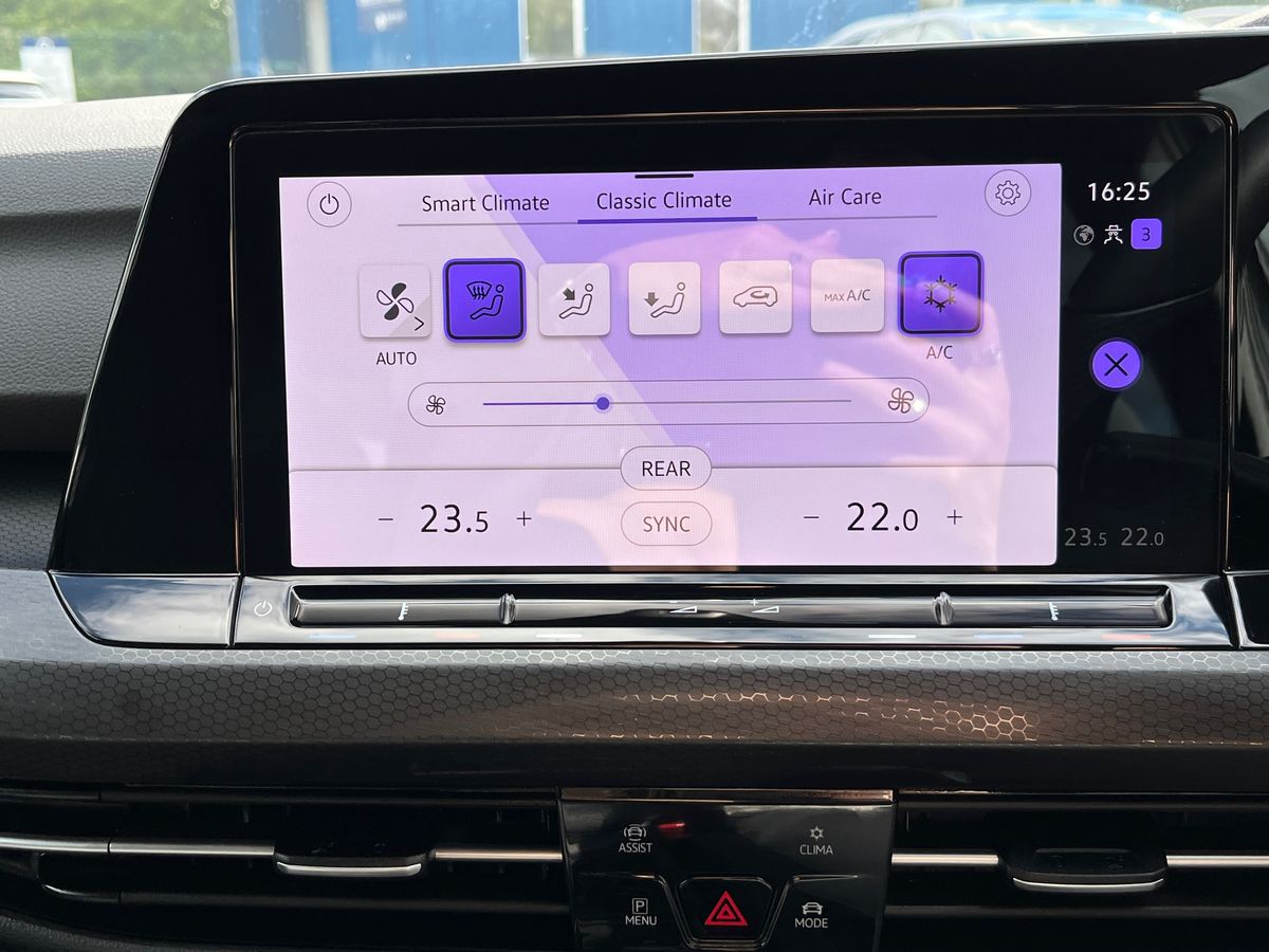 Volkswagen Golf Photo 12
