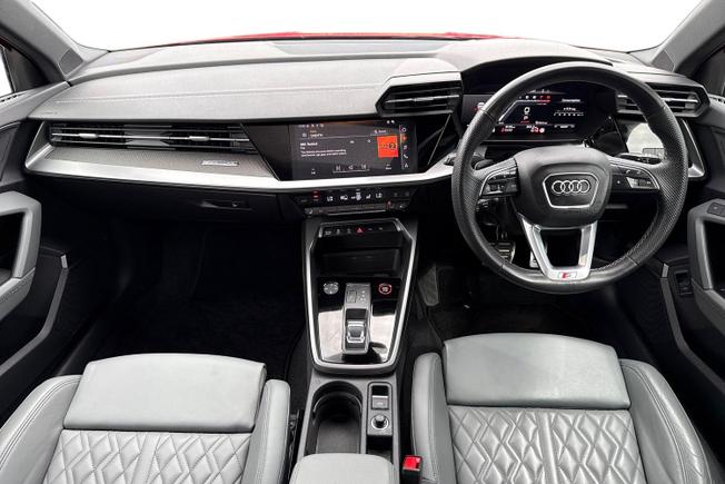 AUDI S3 Photo 10
