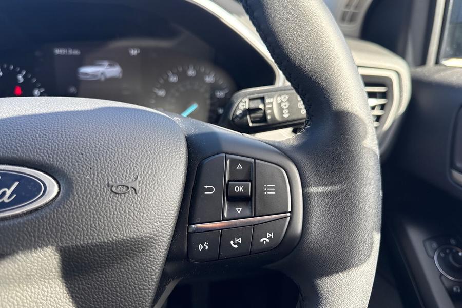 Ford FOCUS Photo autoimg-dc880cbd55eb0fd32e5b3c119a9d2267f1954ac2.jpg