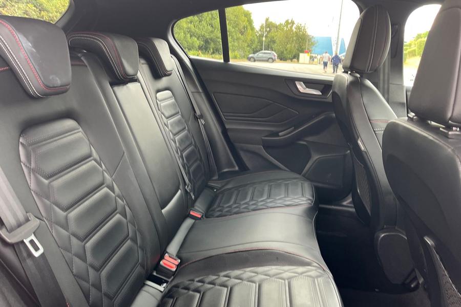 Ford Focus Photo autoimg-dc881fcb73a0e8c1a17877f46394892a088f7db4.jpg