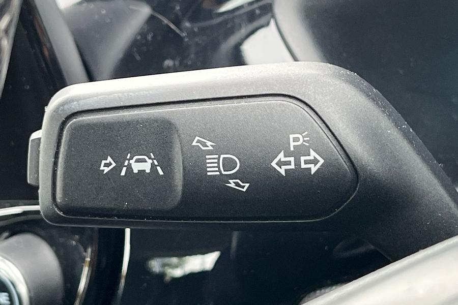 Ford Fiesta Photo autoimg-dc8883818e9958c3761adeb730576a940deabeaa.jpg